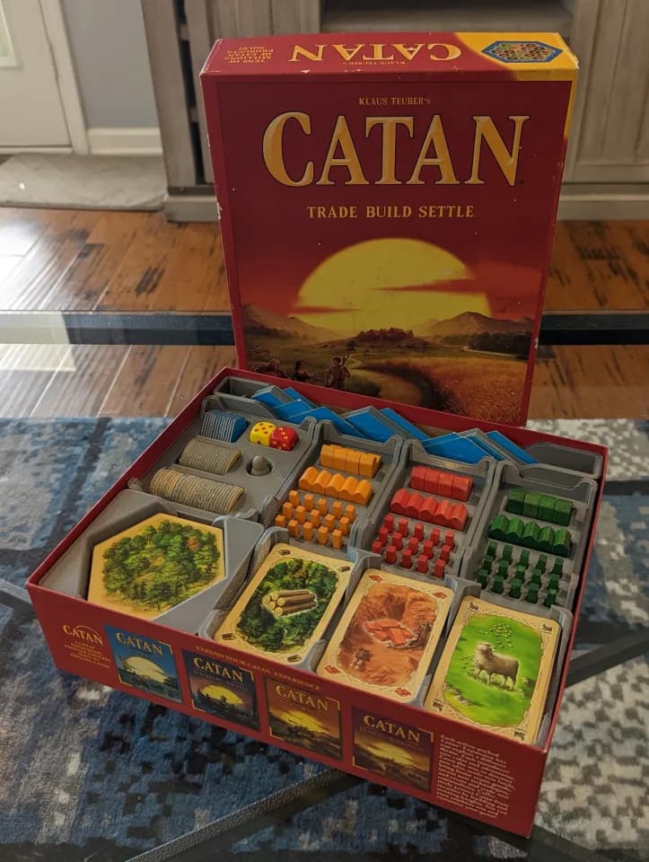 Catan Game + Insert thumbnail 5