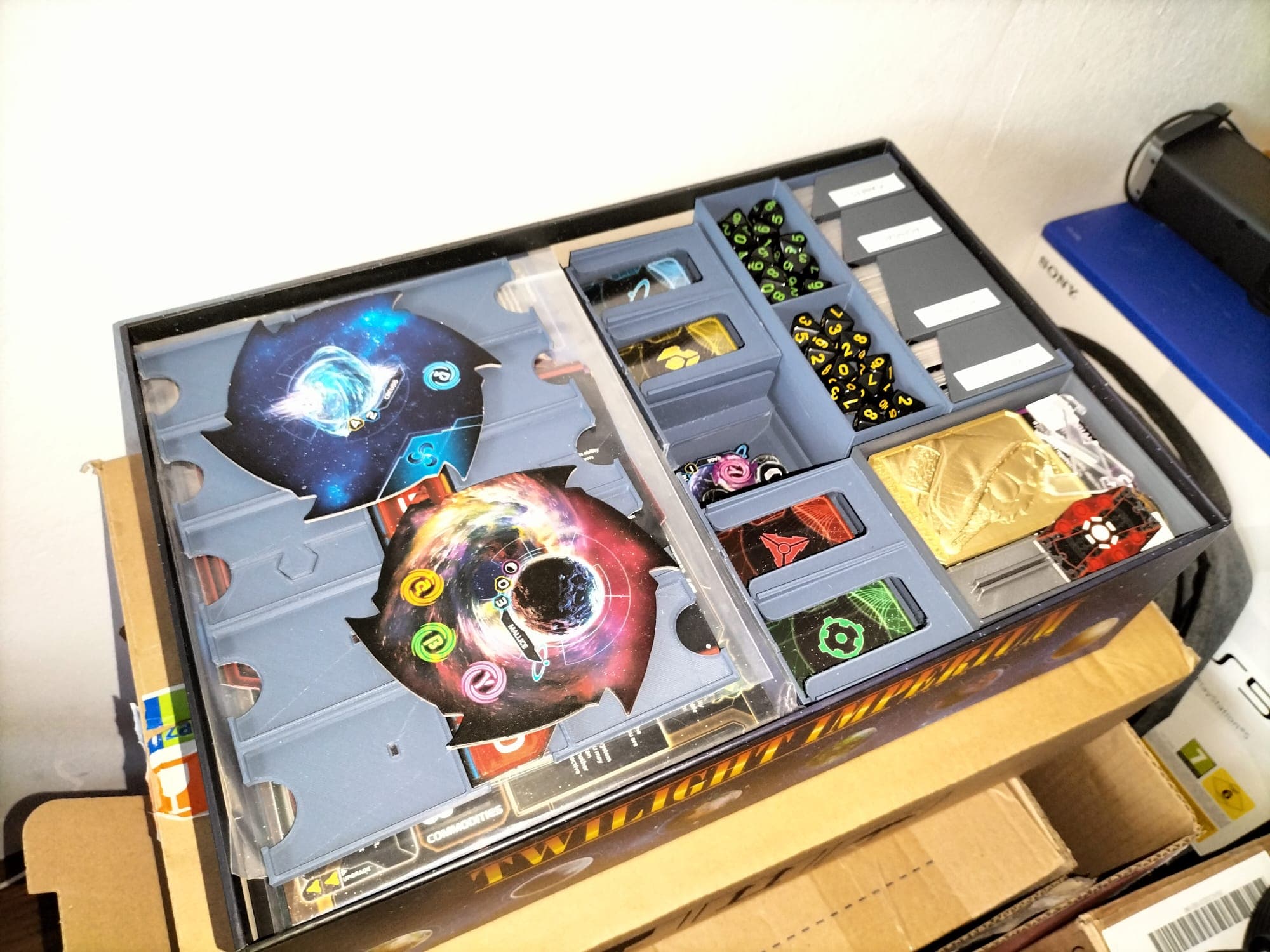 Twilight Imperium Insert view 1