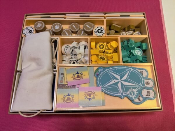 Explorers of Navoria Insert and Organizer - Image 5