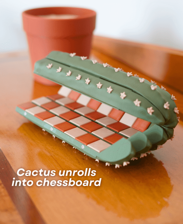 Cacti Chess Set - Image 5